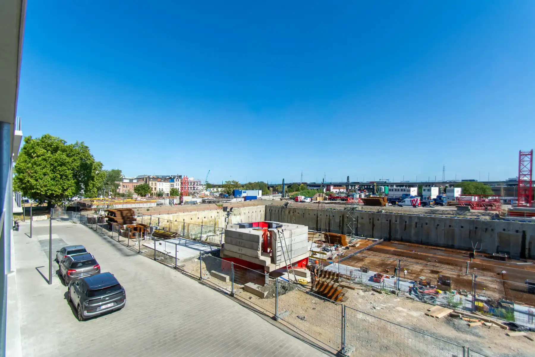 Prachtig Modern nieuwbouwappartement met 2slpk. en balcon foto 3