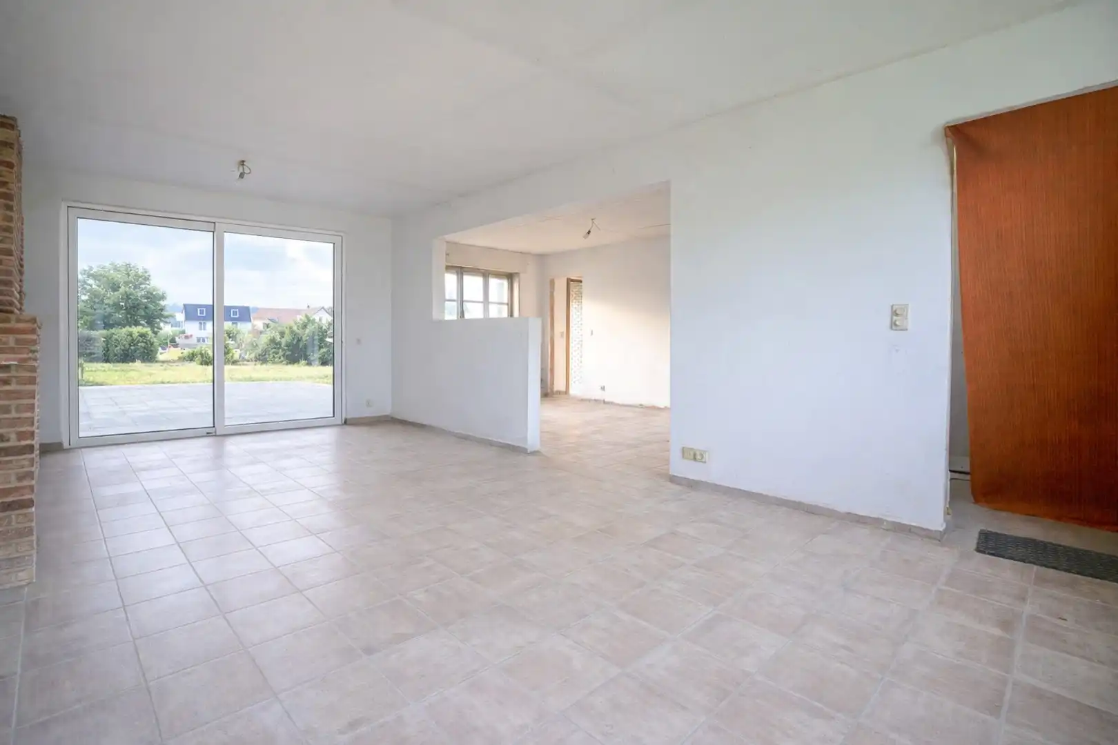Verder af te werken woning op 844 m² te Houthulst! foto 5