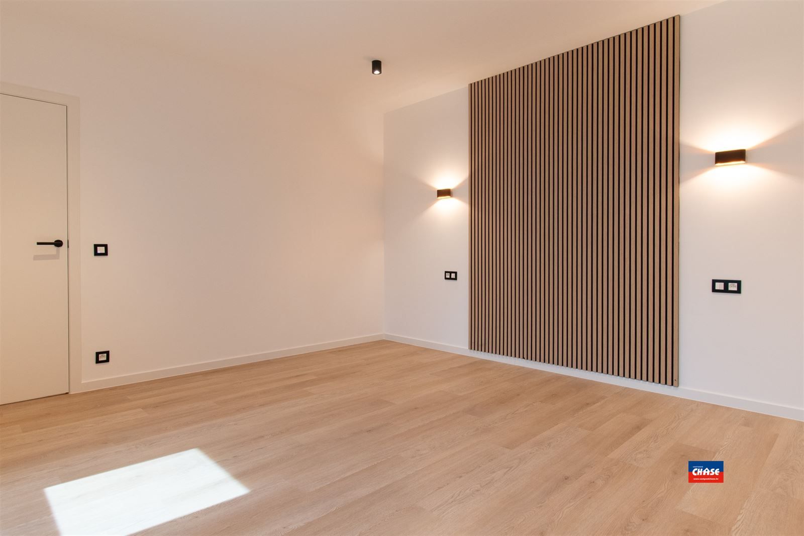 Nieuwbouwwoning met 4 slpks, 3 badk en tuin foto 25