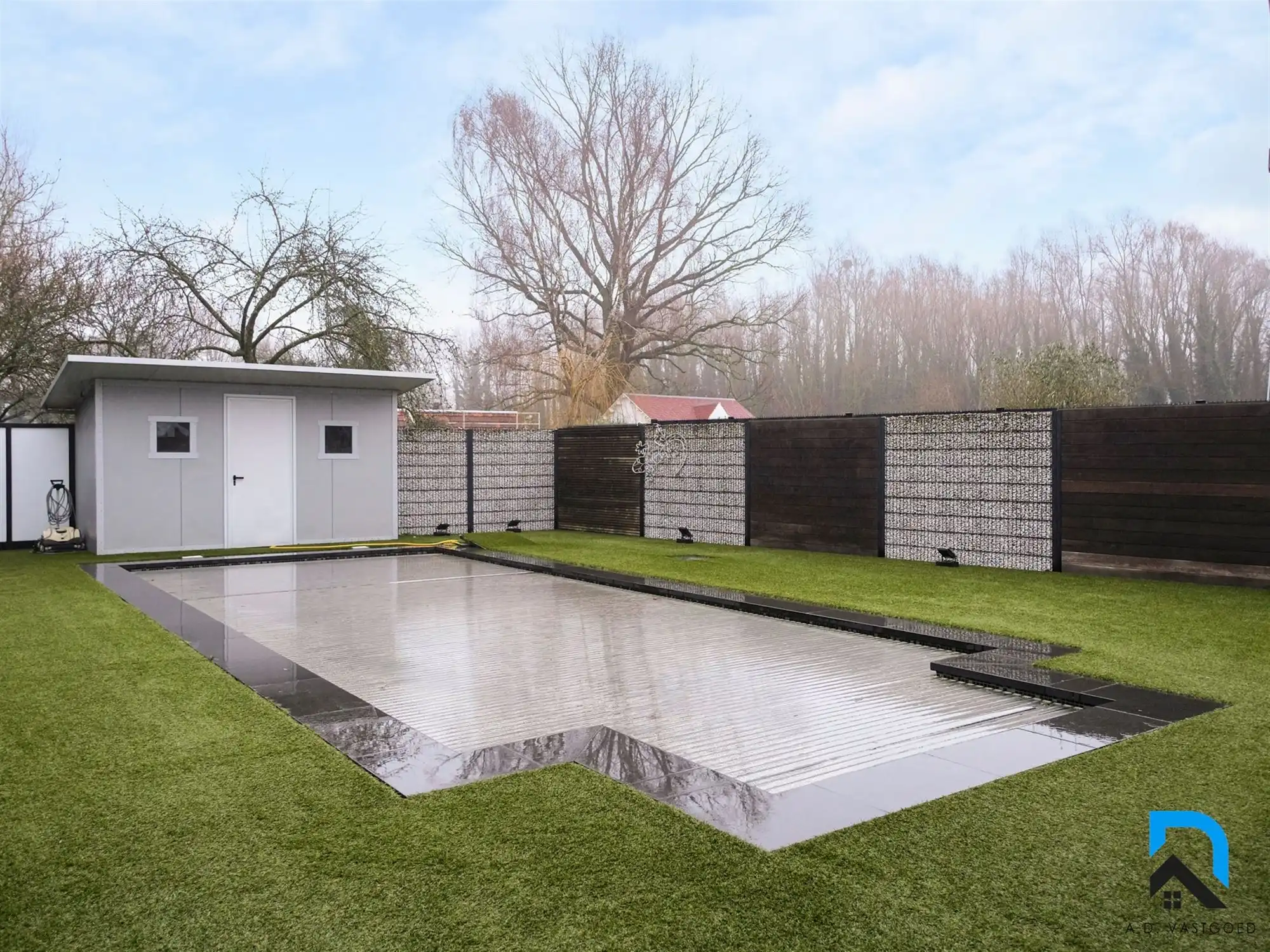 Ruime woning met prachtige tuin foto 36