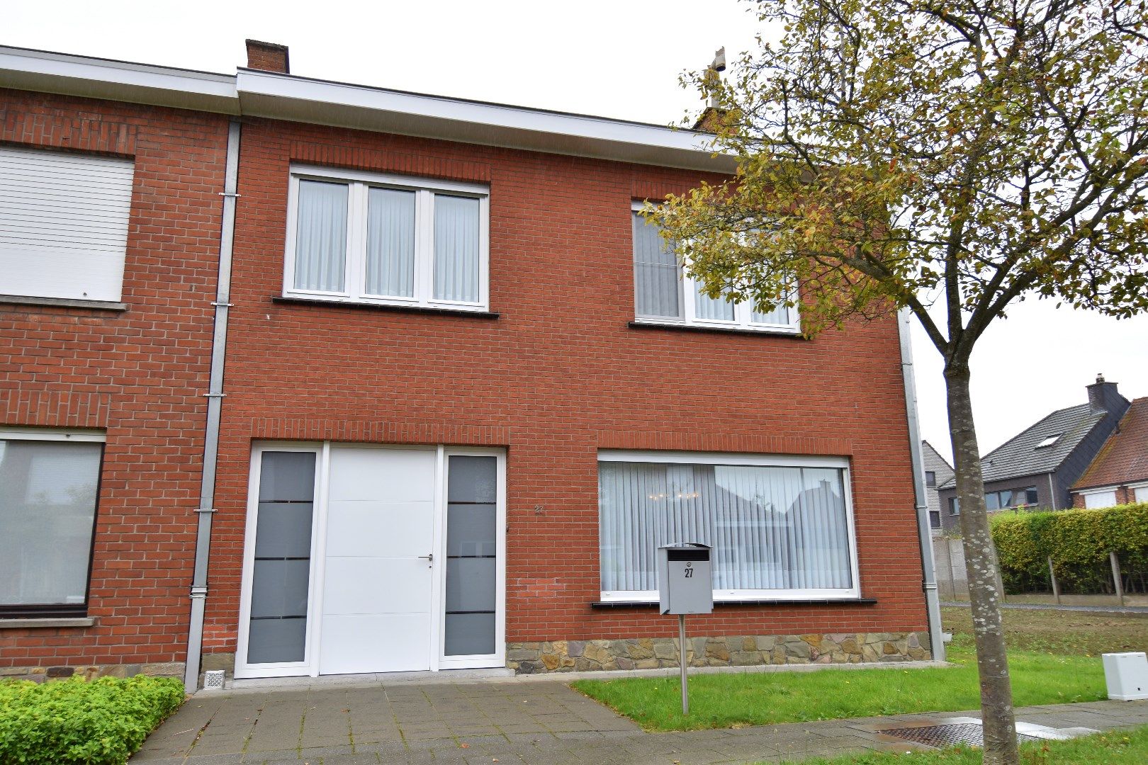 Hoofdfoto van de publicatie: Woning met 3 slaapkamers, polyvalente ruimte en tuin te koop in Gullegem