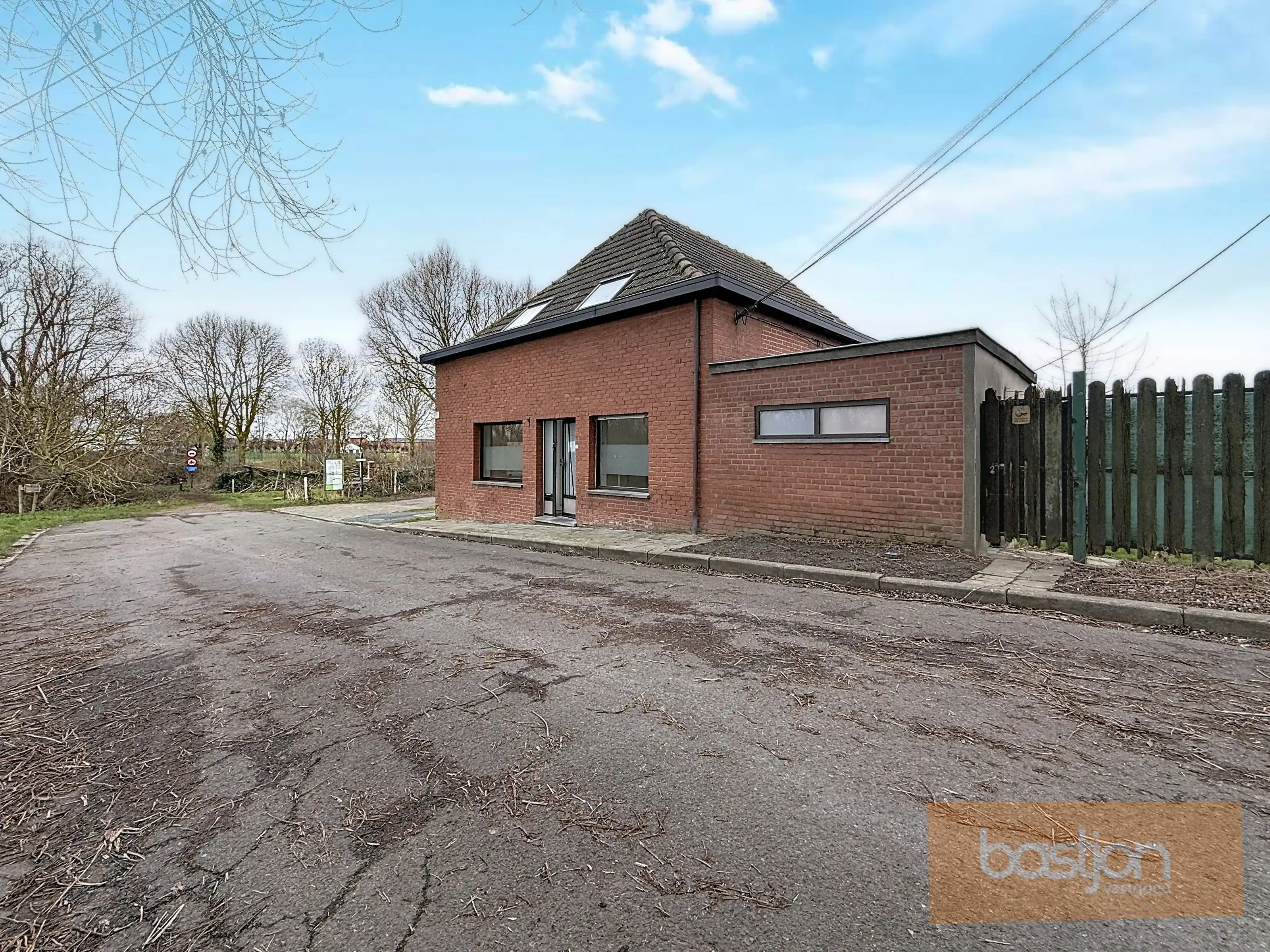 Hoofdfoto van de publicatie: Woning gelegen aan de Leie met 3 slaapkamers