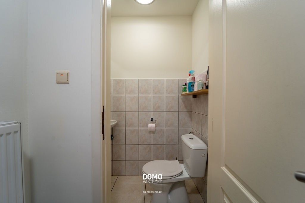 INSTAPKLAAR DUPLEXAPPARTEMENT MET TERRAS EN AUTOSTANDPLAATS IN HEUSDEN-ZOLDER foto 15