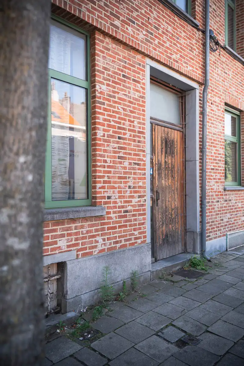 Karaktervolle gesloten bebouwing op toplocatie foto 2