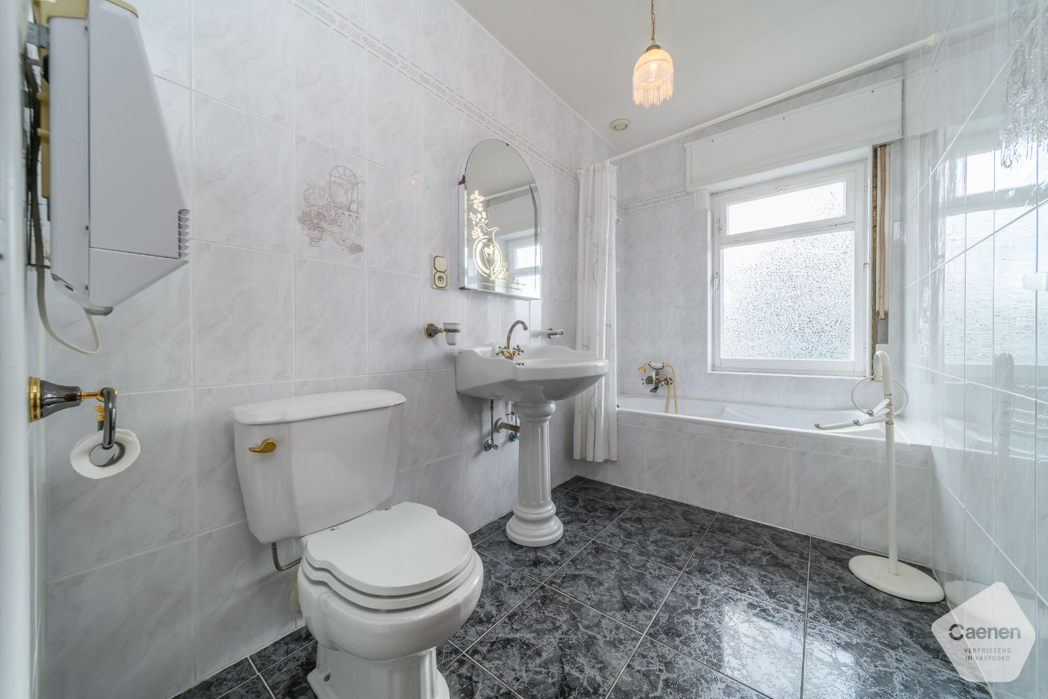 Verrassend ruime woning op toplocatie in De Panne – vlakbij Markt en invalswegen! foto 12