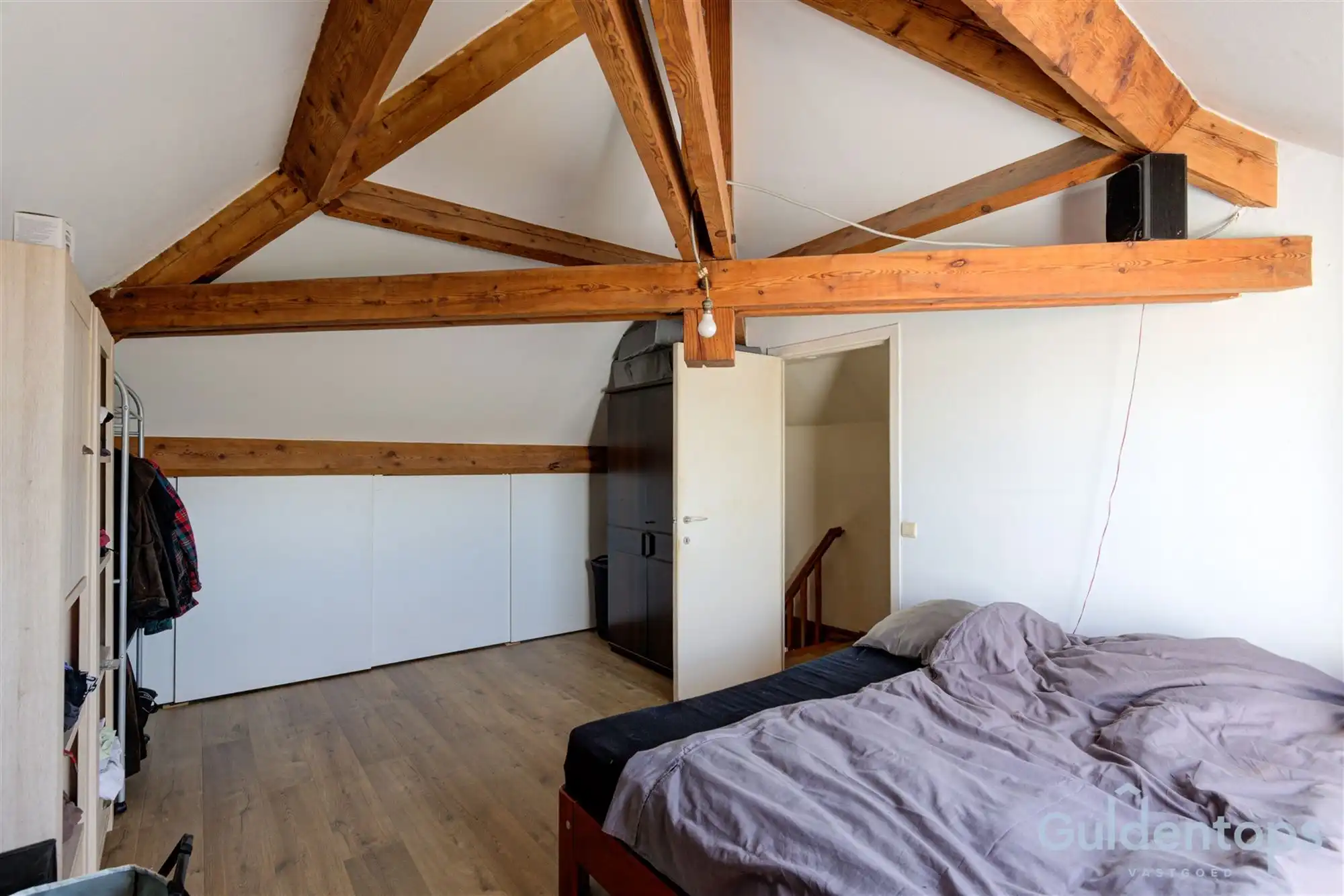 Vrijstaande woning met atelier op perceel van 1776m2 foto 6