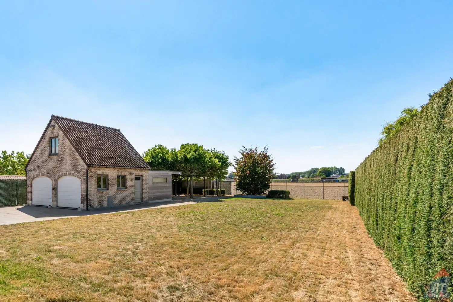 Zeer ruime, instapklare gezinswoning met  4 tot 5 slaapkamers foto 29