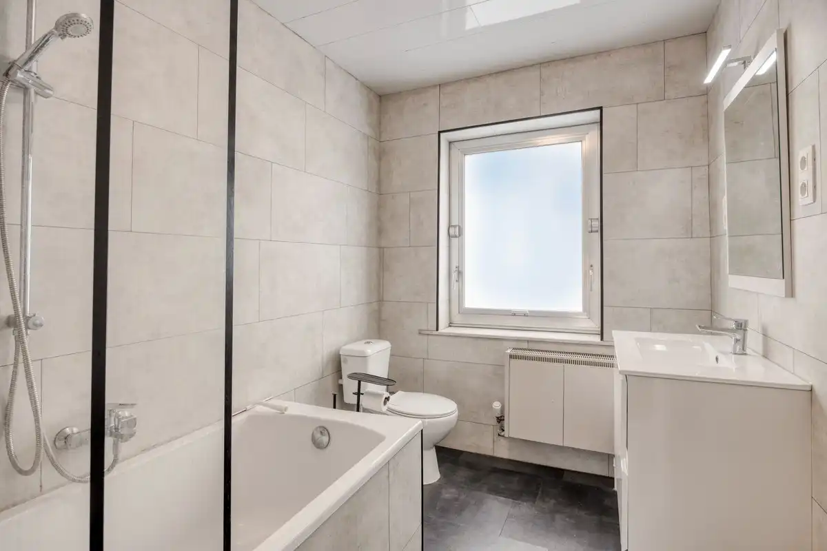 Charmante woning met ruime tuin en weids landelijk uitzicht foto 12