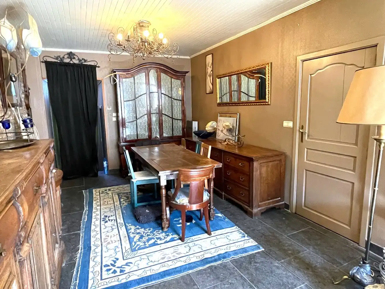 Gebouw met gemengd gebruik, handelspand + woonst, ideaal gelegen foto 8