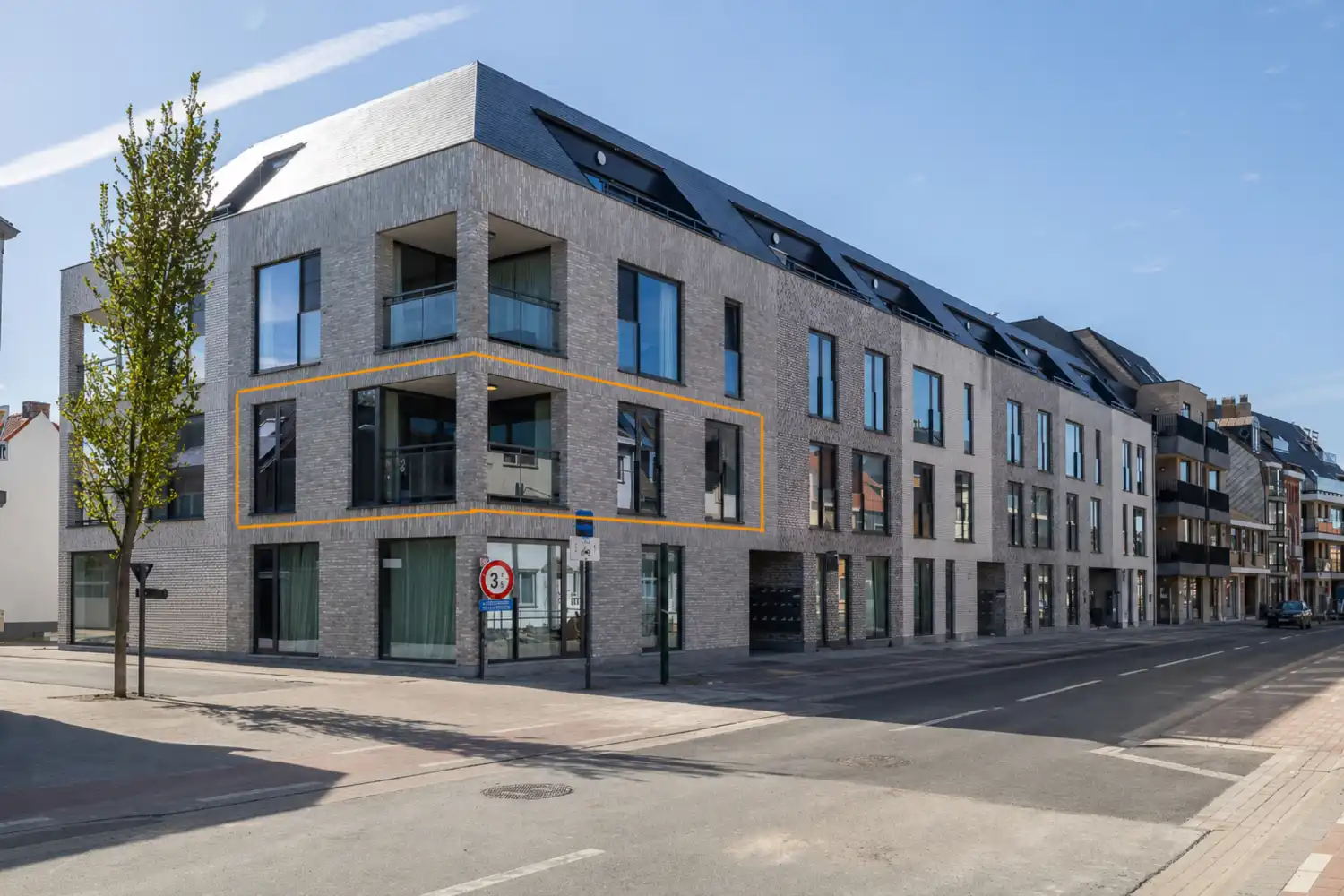 Luxe woonappartement op toplocatie nabij de zee! foto {{pictureIndex}}