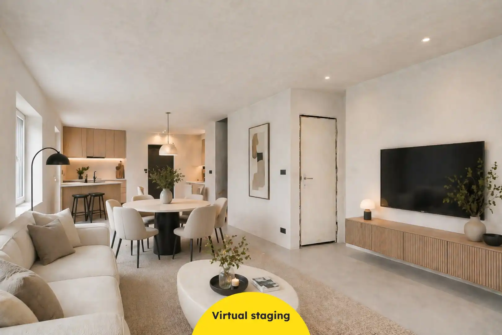 Woning met reeds aangevatte renovatie en veel potentieel foto 3