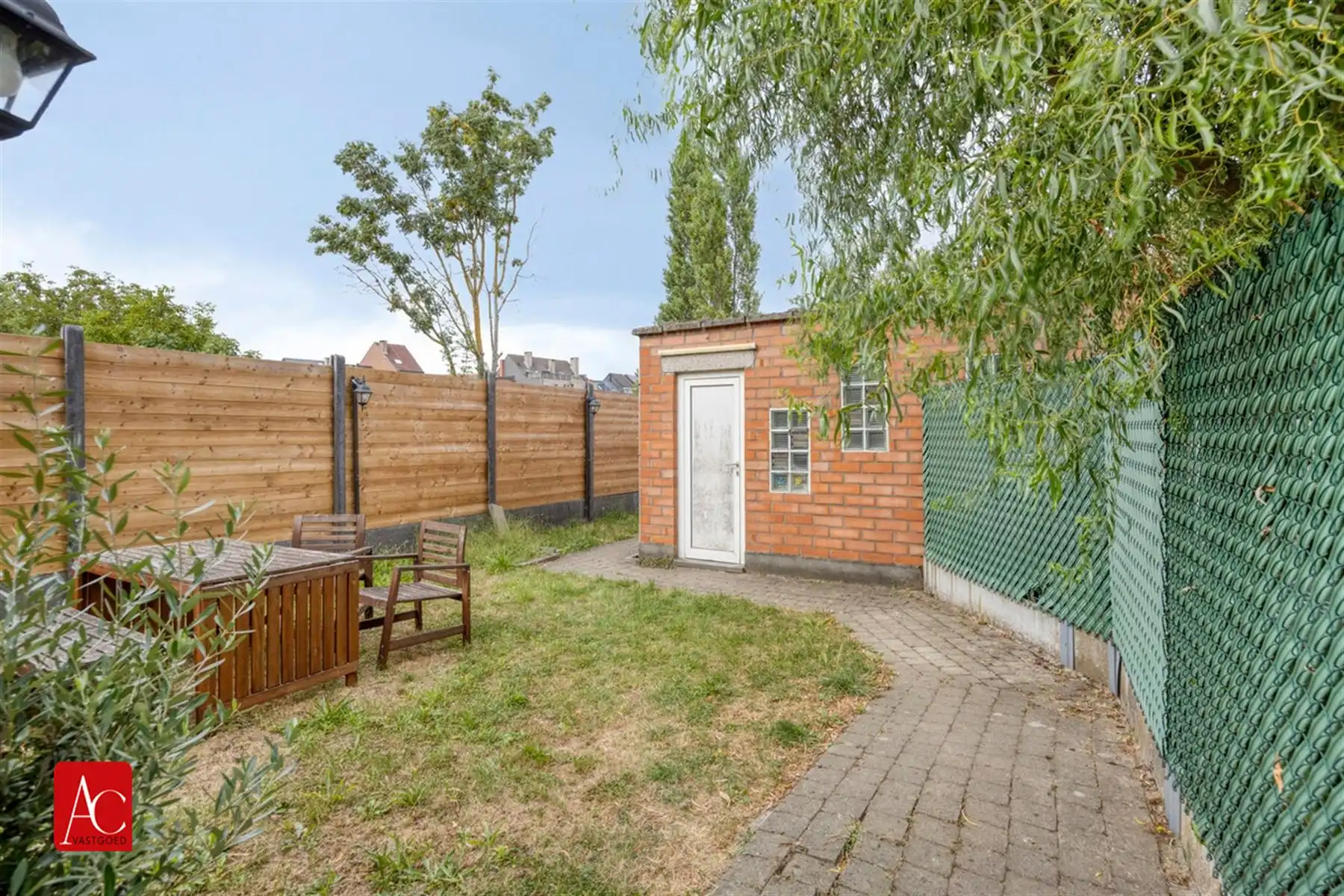 Instapklare gezinswoning met 3 slaapkamers en garage foto 18