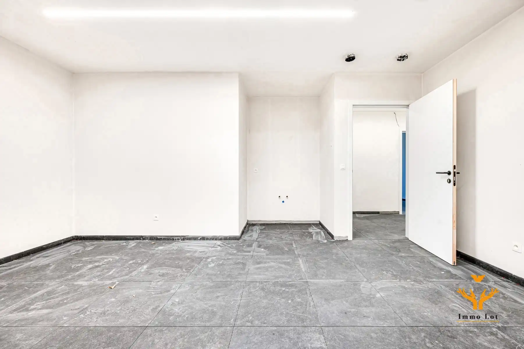 Nieuwbouw kantoorruimte/praktijkruimte te huur op zeer centrale locatie foto 11