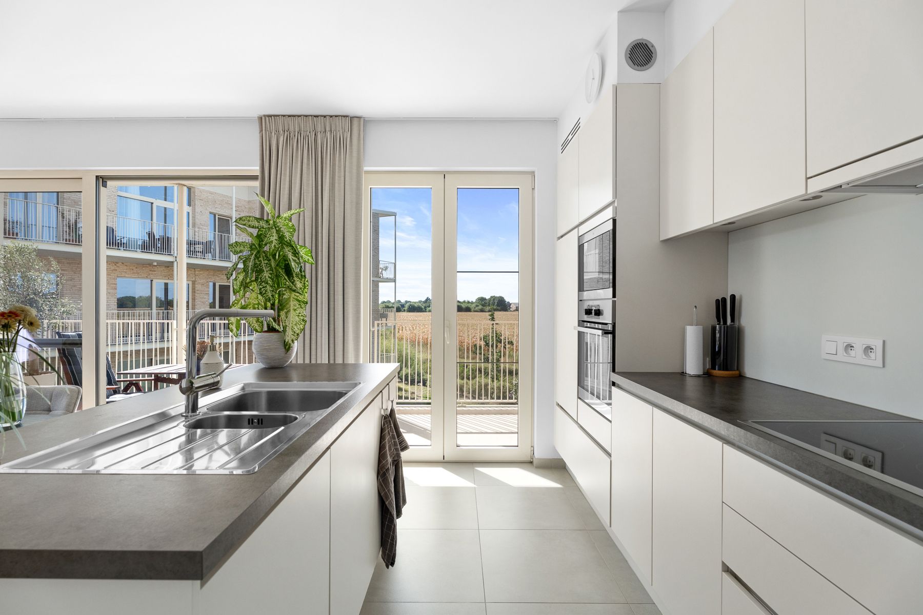 Instapklaar appartement met zicht & zon. foto 6
