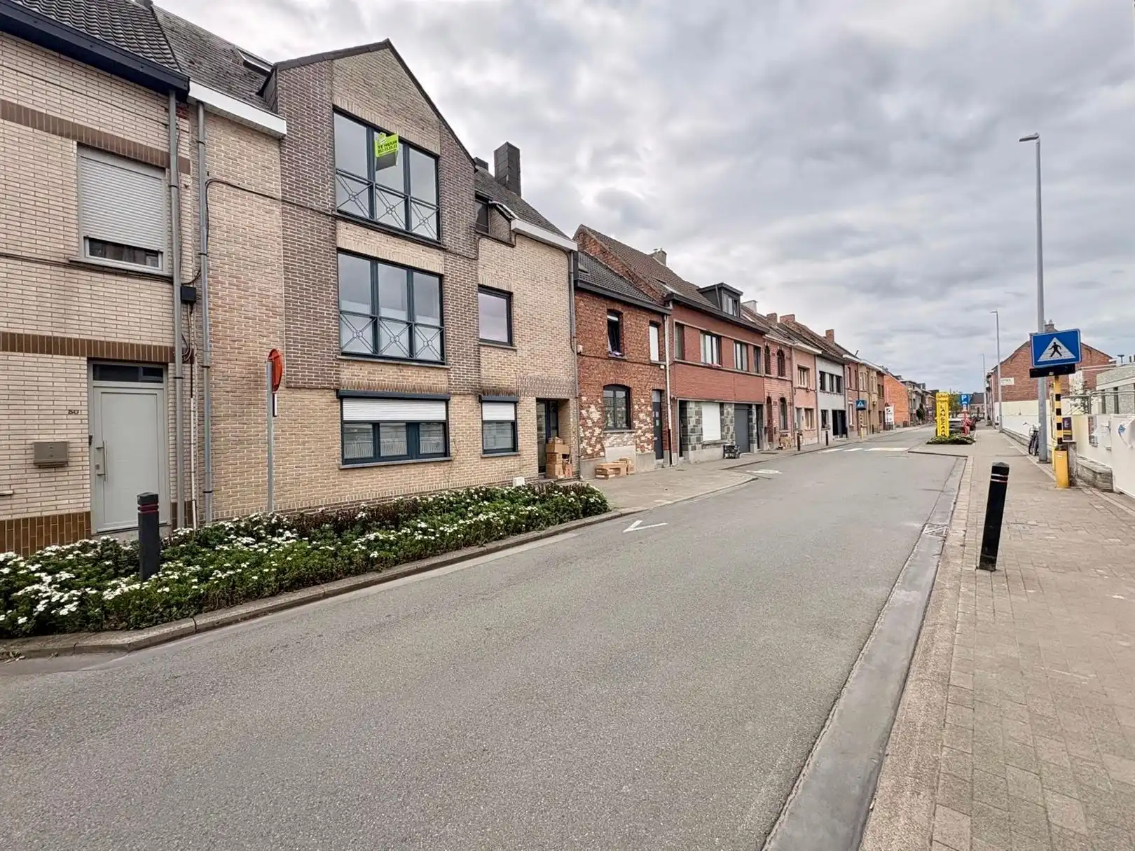 Ruim 2-slaapkamerappartement met lift en autostaanplaats in Sint-Gillis-Dendermonde foto 17