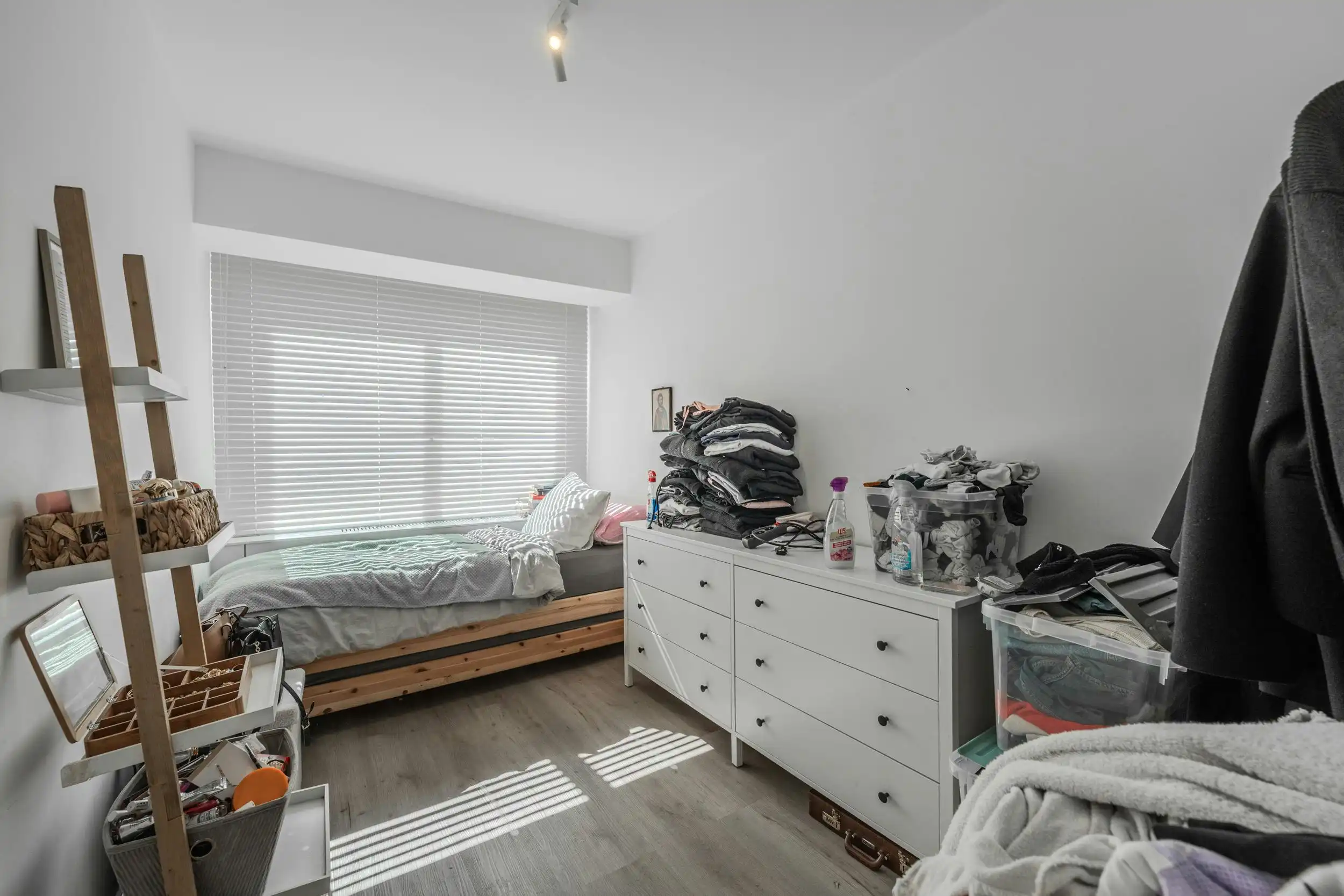 Prachtig gerenoveerd 3-slaapkamer hoekappartement (100m²) foto 11