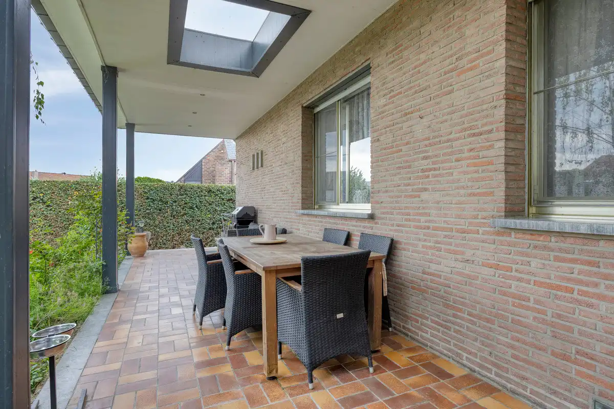 GELIJKVLOERSE WONING MET 3 SLK op 17A89CA NABIJ CENTRUM BILZEN. foto 29