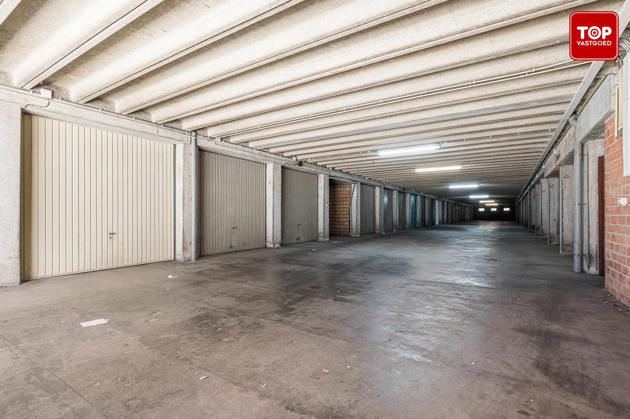 Instapklaar appartement met 2 slaapkamers, 2 terrassen en garage foto 25