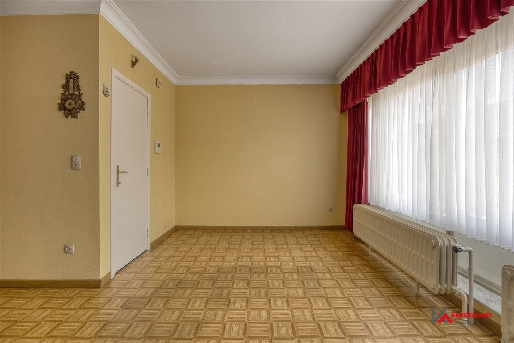 Ruime Woning met 3 slaapkamers, tuin en garage. foto 7