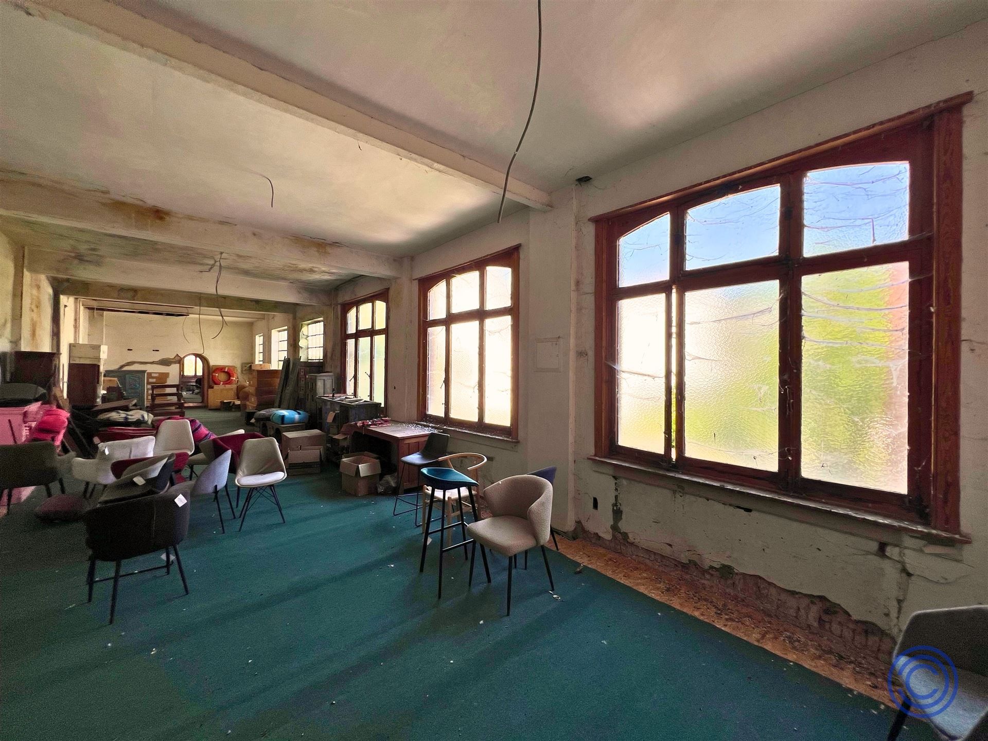 Uniek gebouw met enorm potentieel! foto 2