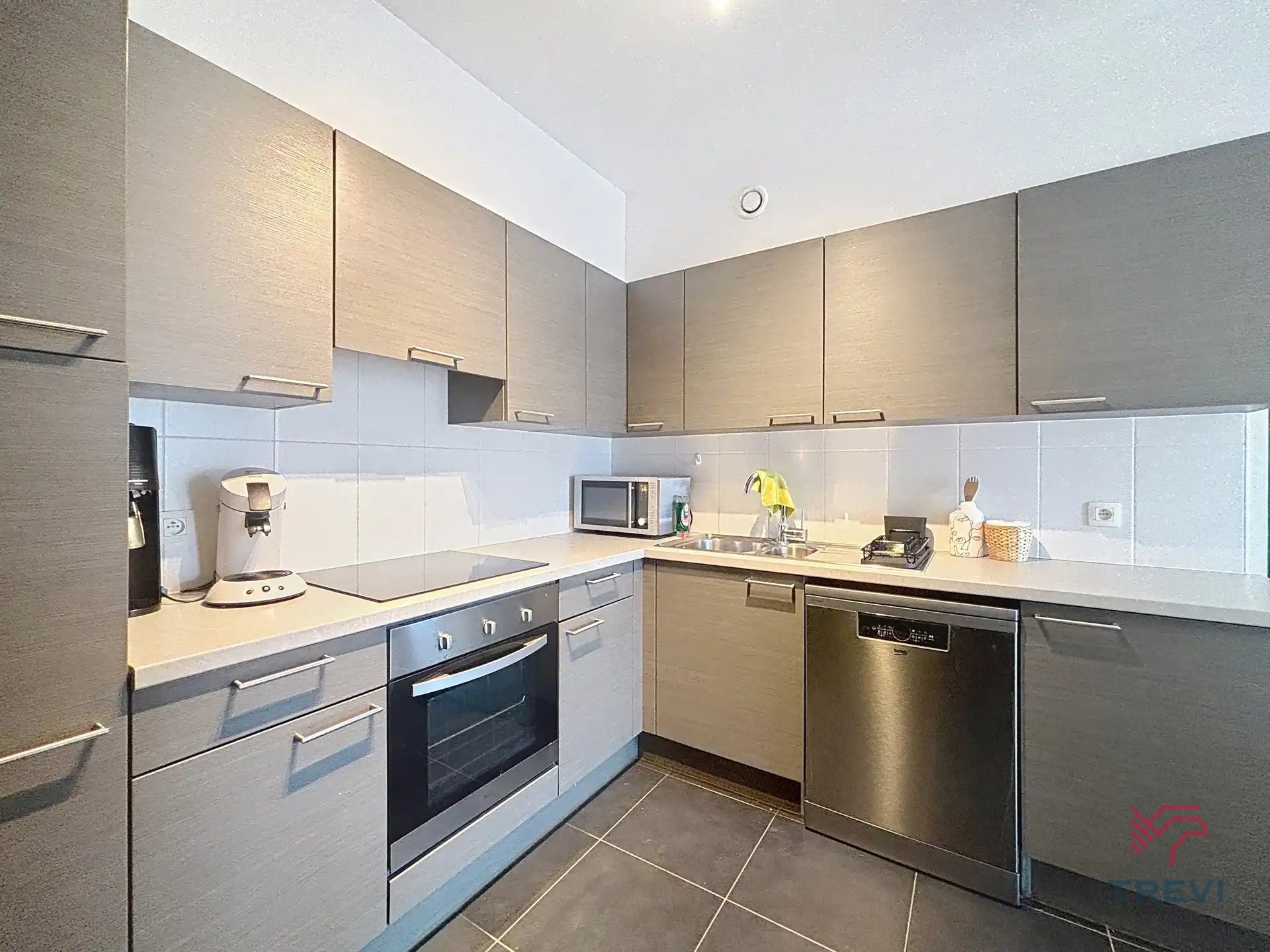 Ongemeubileerde duplex met 2 slaapkamers foto 5