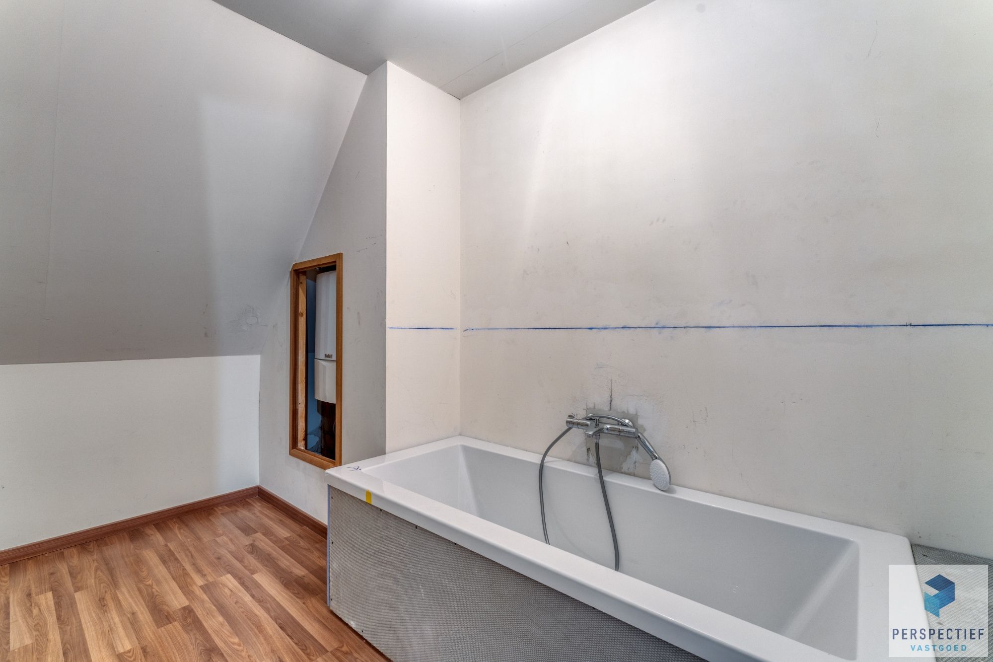 BEZOEKMOMENT ZATERDAG 20/12 VAN 15U TOT 16U30 | Ruime gerenoveerde woning met tuin & 2 privatieve autostaanplaatsen foto 19