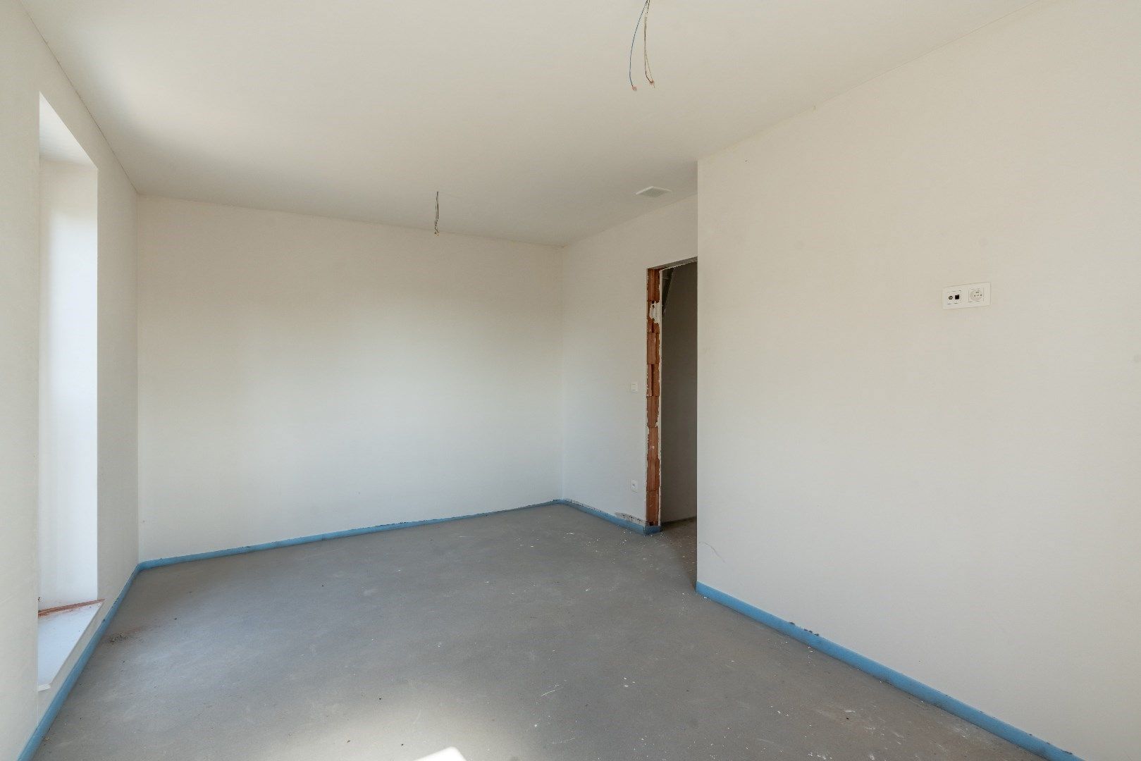 Halfopen nieuwbouwwoning op een rustige locatie.REEDS 45% VERKOCHT! foto 16