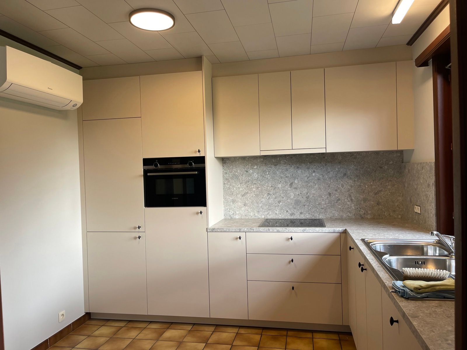 Charmante woning met tuin en veranda te Sint-Kruis-Winkel foto 7