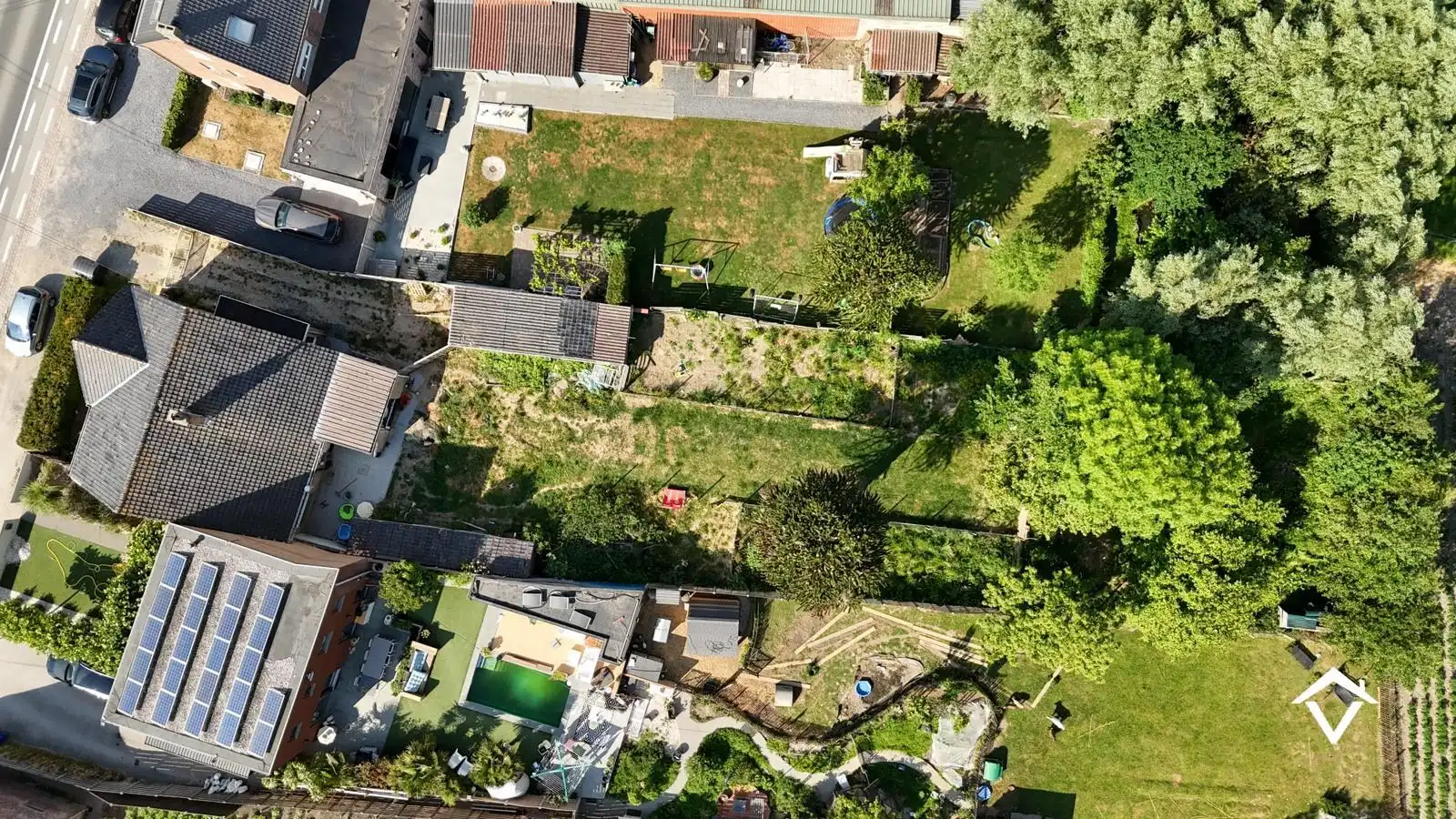 Ruim perceel van 1126 m²  - tal van mogelijkheden! foto 5