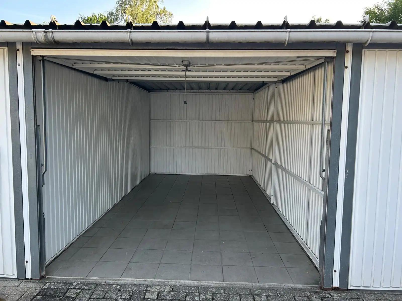 Garagebox te huur - Groenstraat 212-216 foto 2