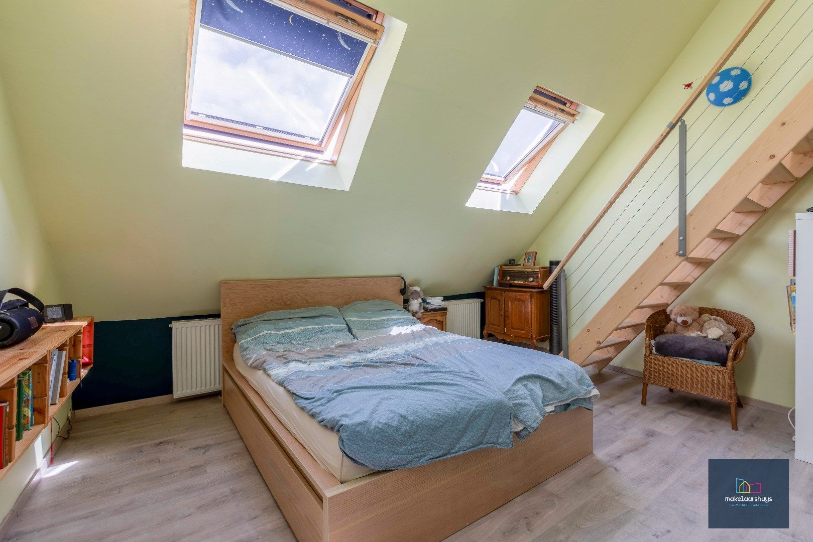 Instapklare woning met aangename tuin en garage foto 17