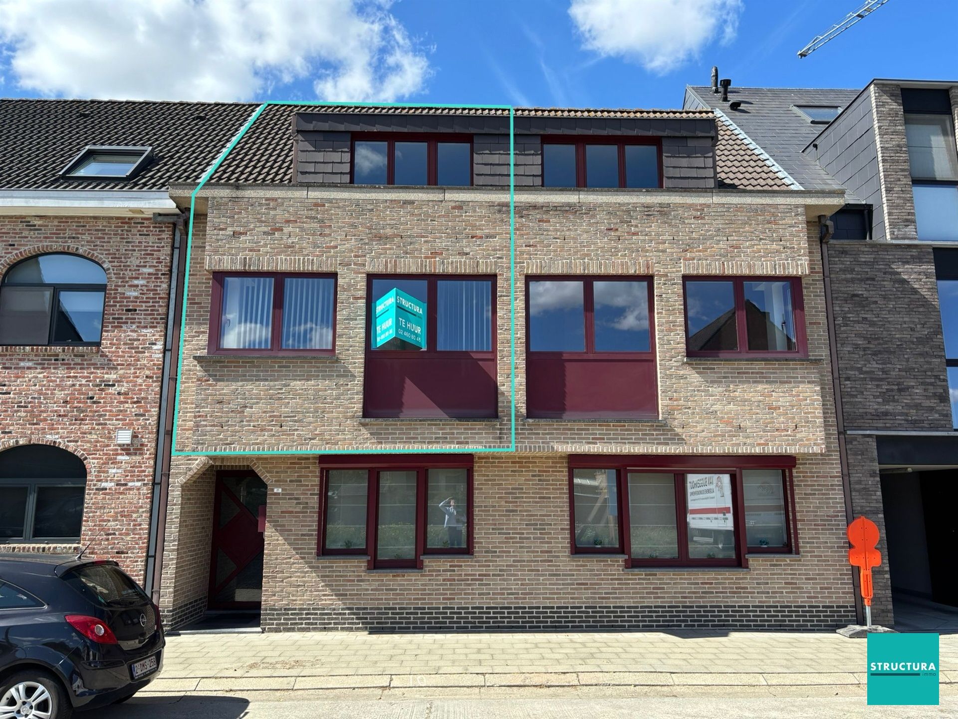 Gerenoveerd duplex appartement met ruim terras foto {{pictureIndex}}