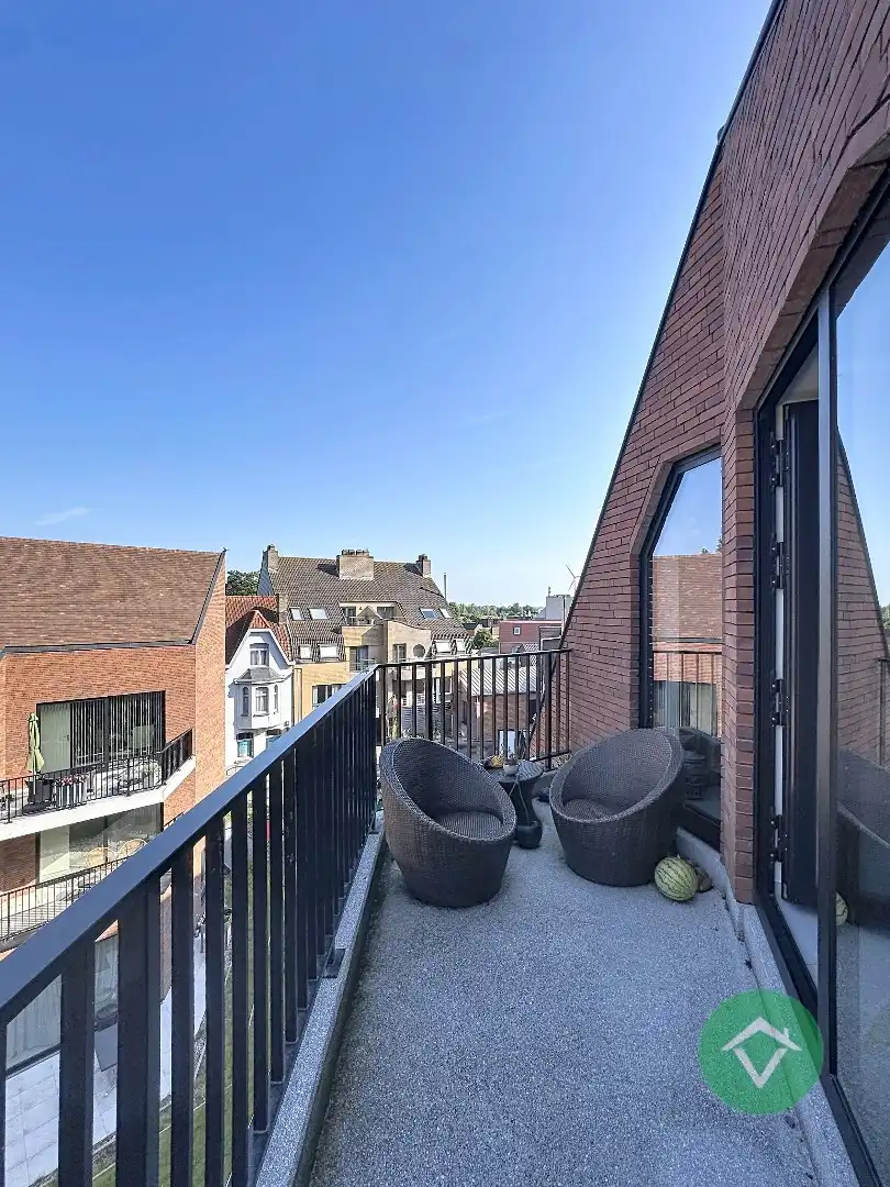 Ruim 3-slaapkamer appartement met 129 m² bewoonbare oppervlakte te Gistel foto 8