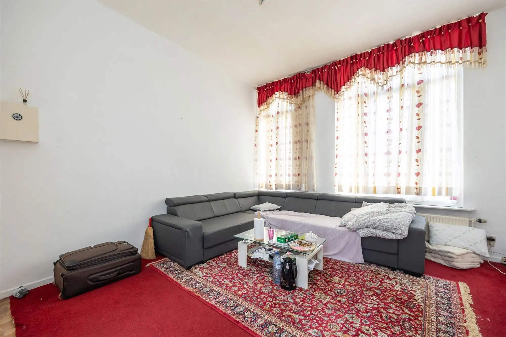 Karaktervolle burgerwoning met potentieel in geliefde buurt foto 10