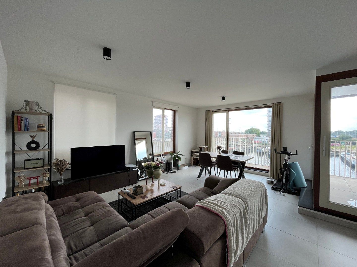 Stijlvol nieuwbouwappartement met uniek zicht – Gentse Dokken foto 2