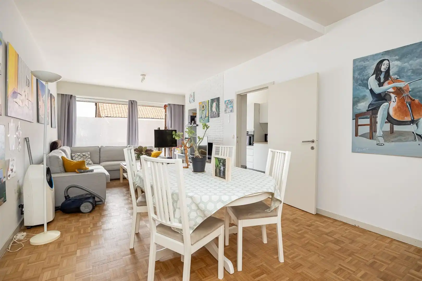 Opbrengsteigendom met 5 appartementen en garages foto 6