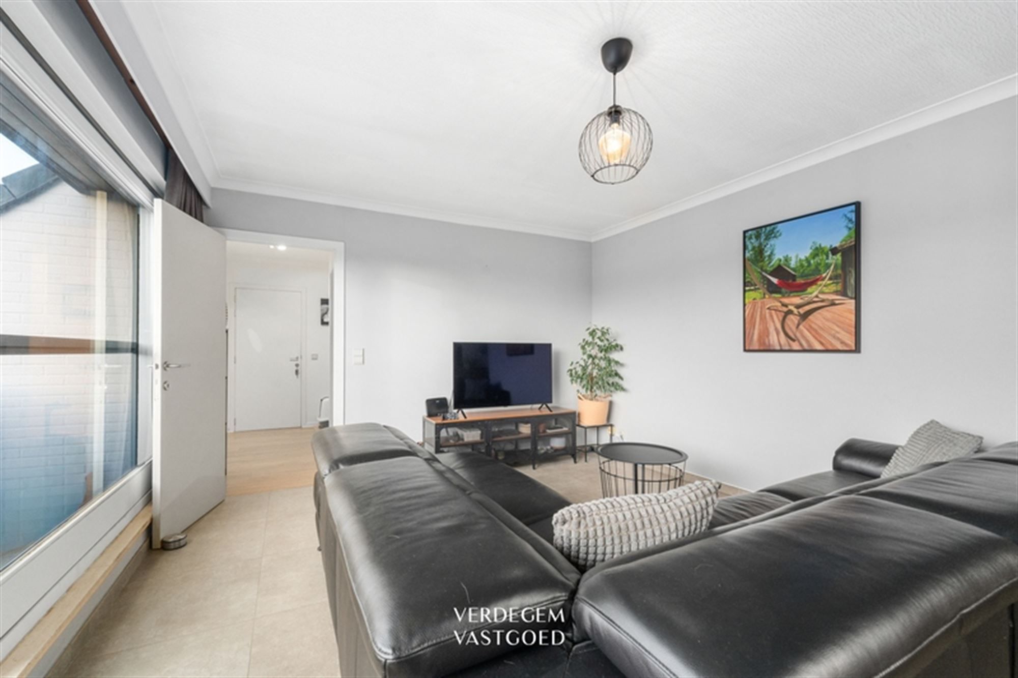 Klassevol en instapklaar appartement met 1 slpk, terras en autostaanplaats op een topligging foto 4