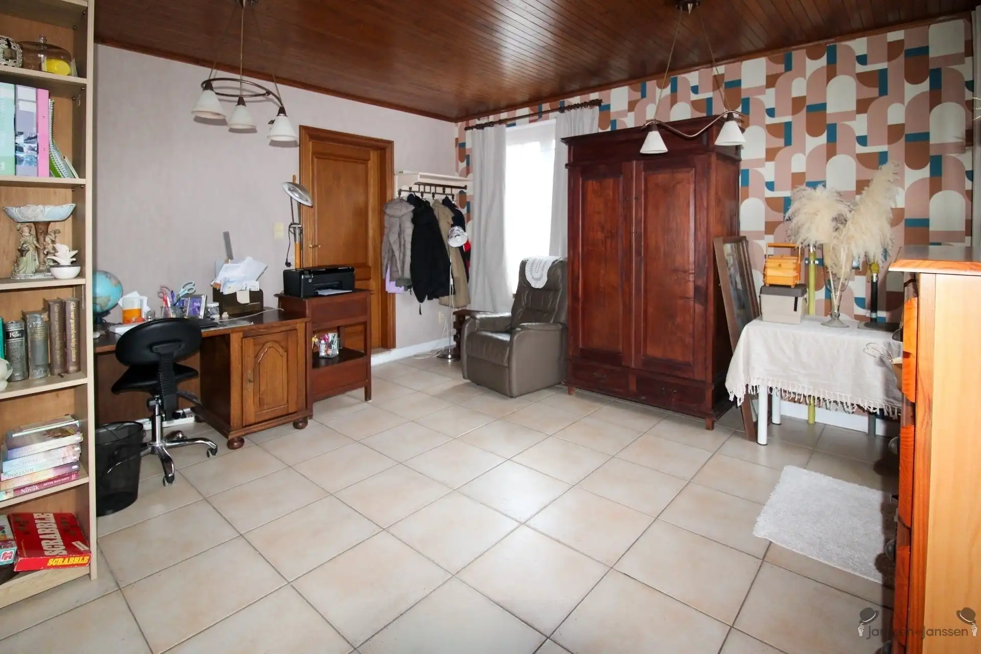 Ruime villa op perceel van 1000m², ideaal voor zelfstandige activiteit foto 8
