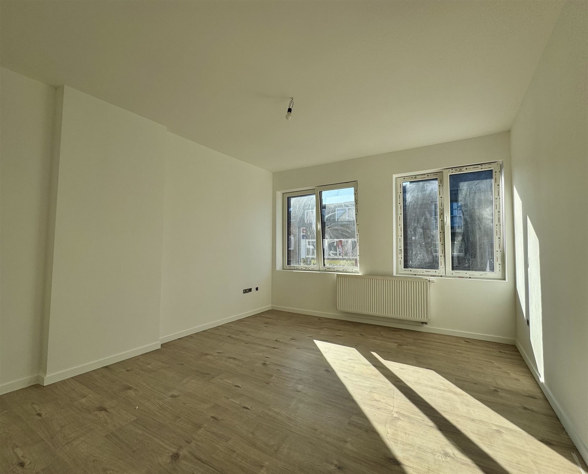 Gerenoveerde woning in het centrum van Maaseik! foto 14