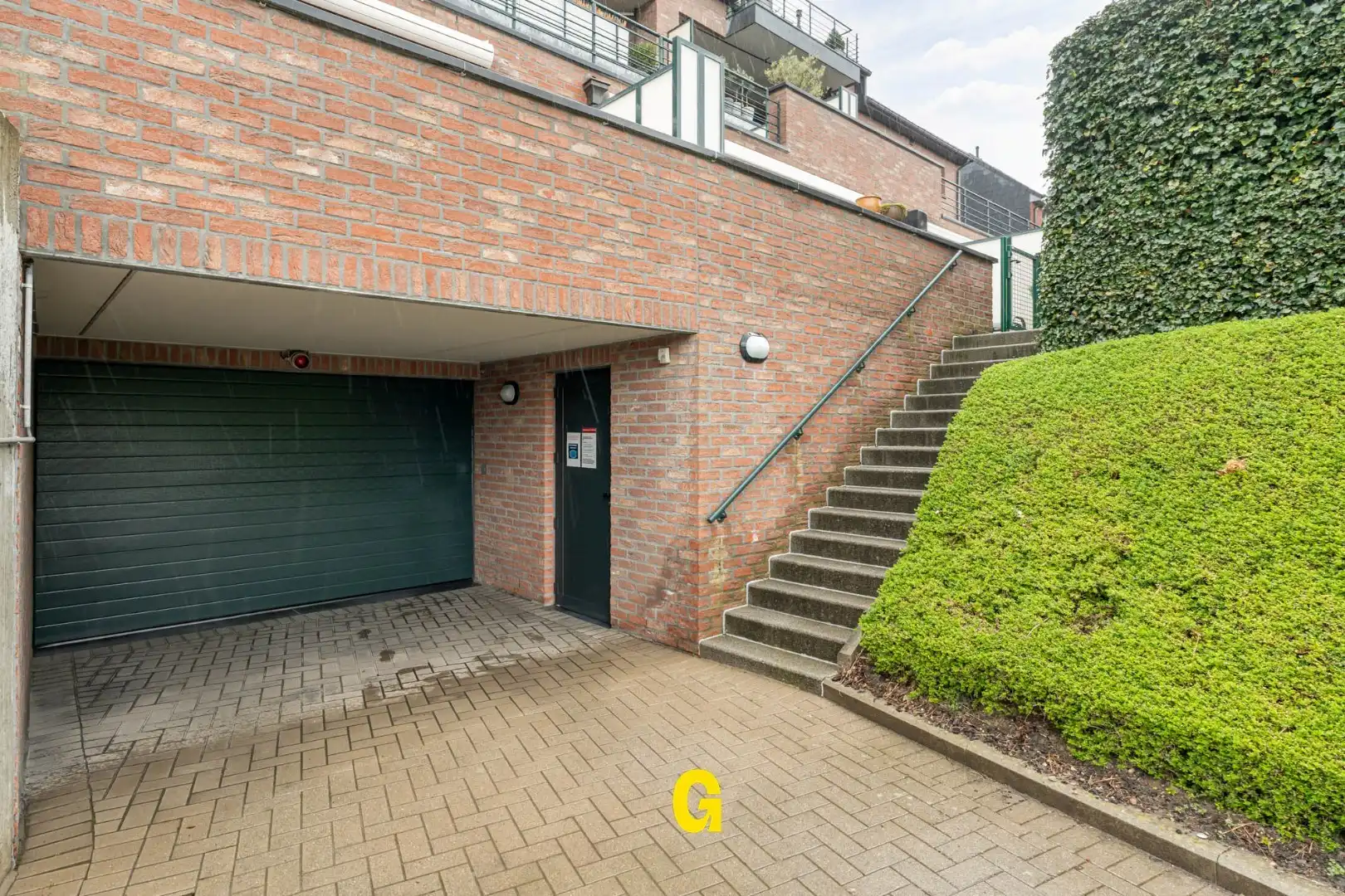 Netjes verzorgd en comfortabel ingericht gelijkvloers appartement met ruim terras, standplaats en kelderberging op wandelafstand van de markt foto 24