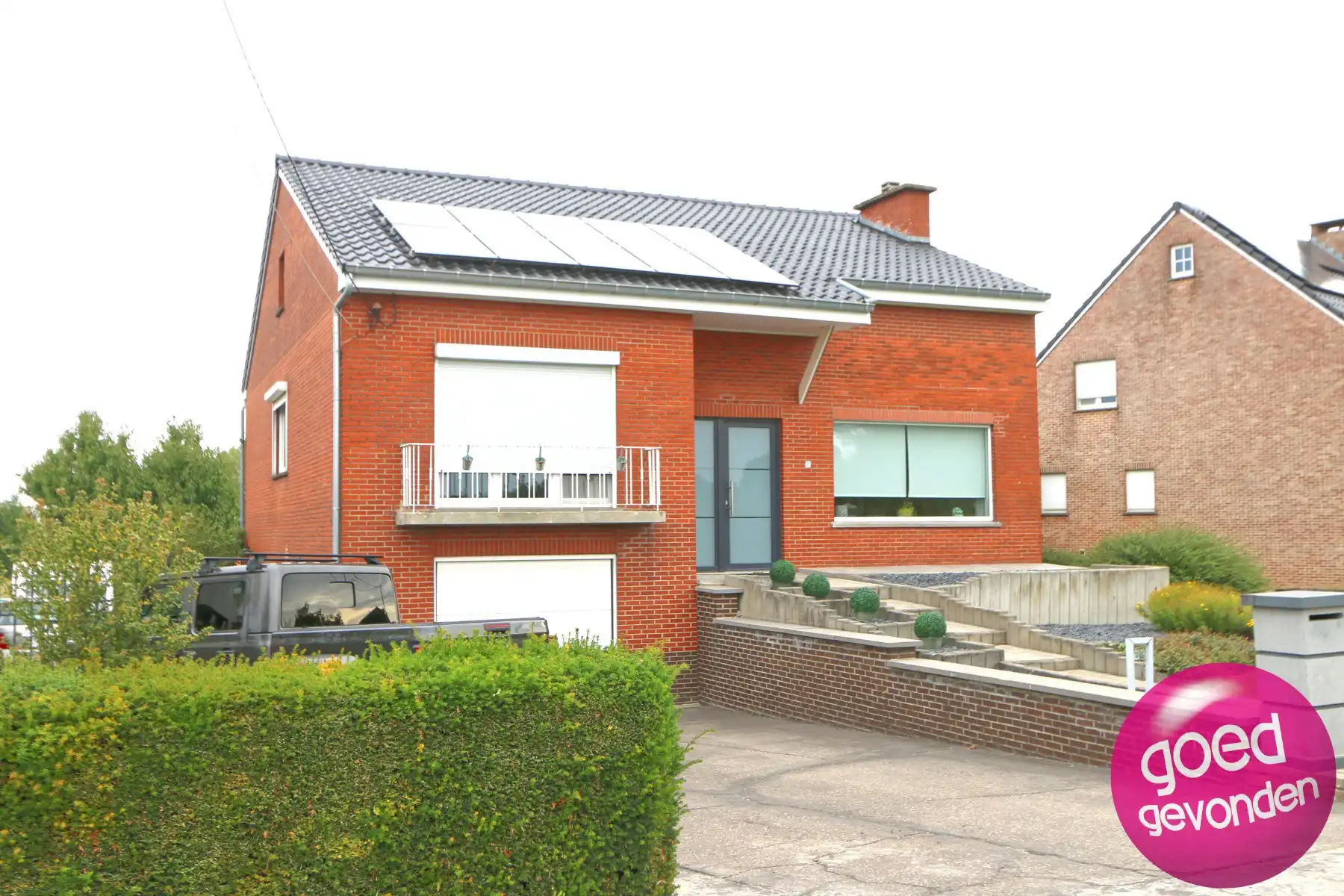 WONING - 4 SLK - 2 KEUKENS - 2 BDK - TERRAS - TUIN - PARKING foto {{pictureIndex}}