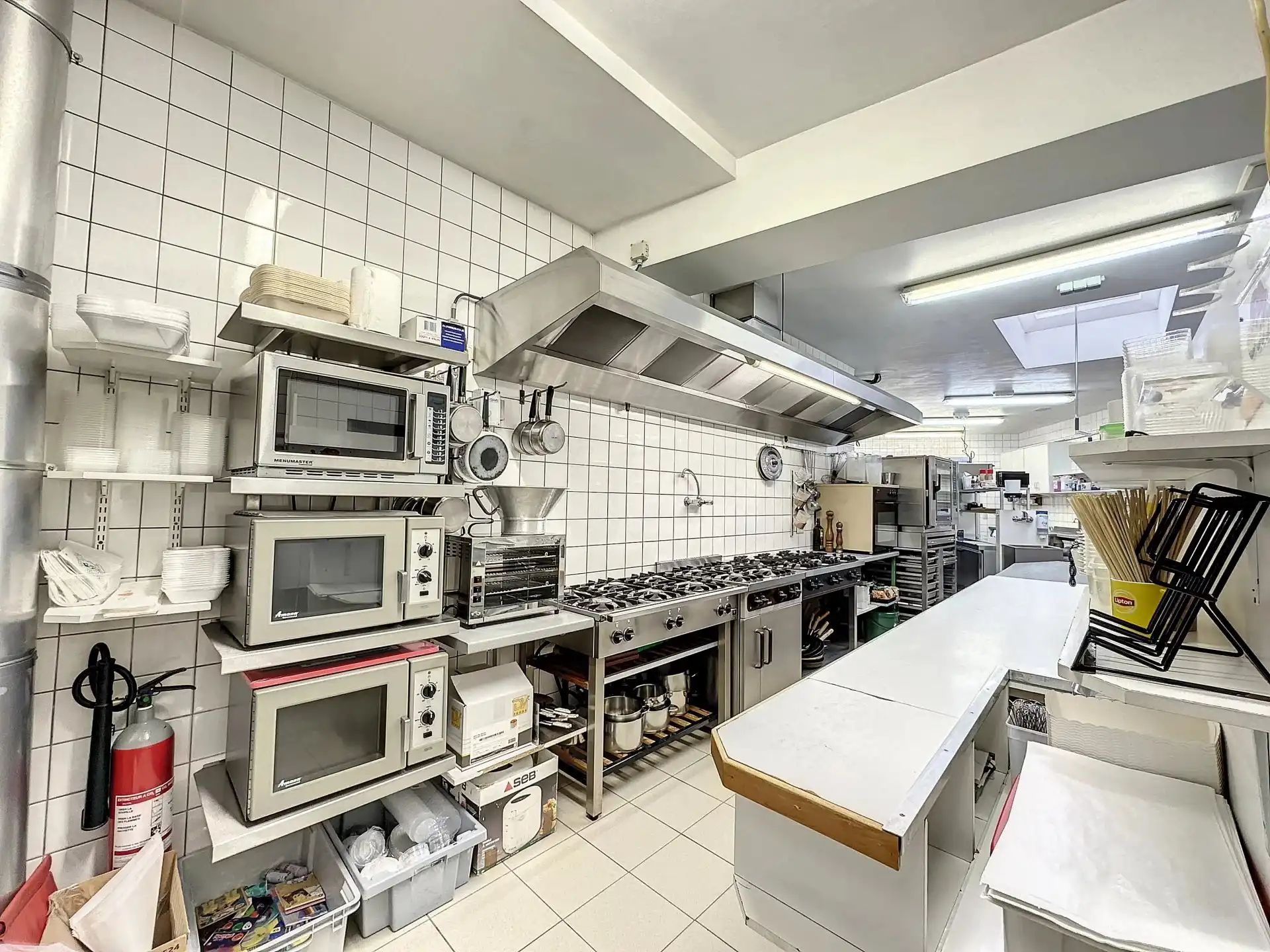 Handelspand (frituur met restaurant en feestzaal) met duplex-appartement met een bewoonbare oppervlakte van 400m² in Mol-Gompel. foto 10