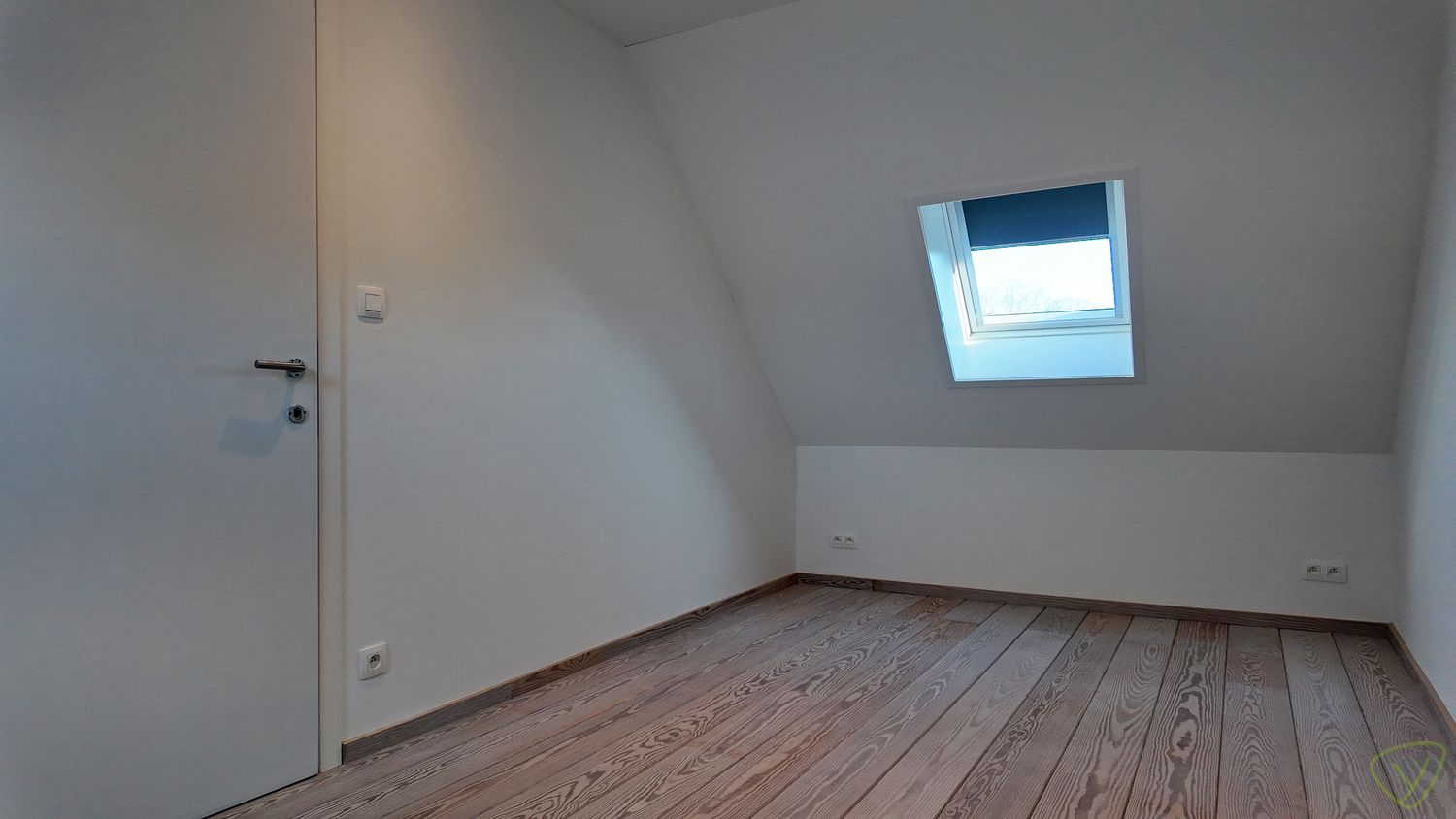 Compleet vernieuwd appartement te huur met garagebox! foto 19