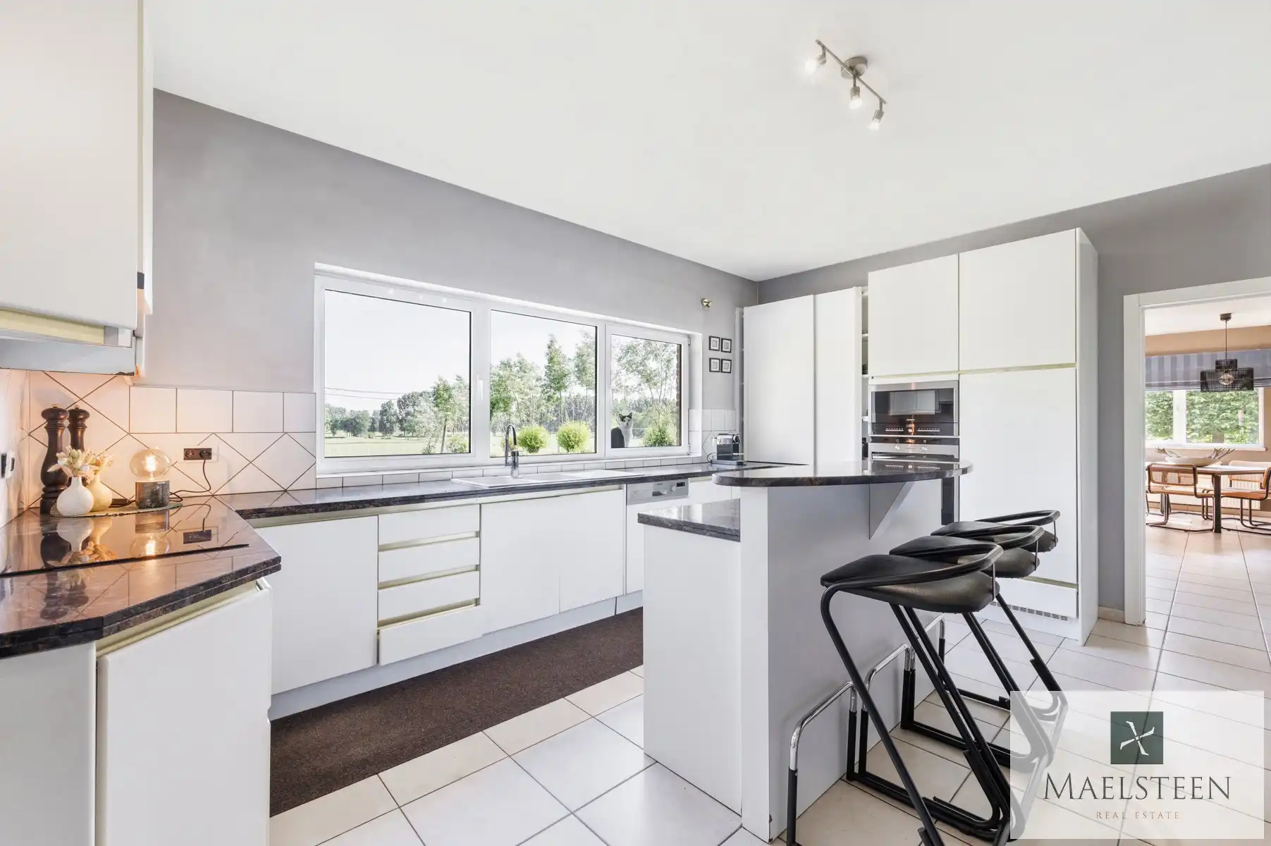 Boerderij op 1,5ha op de flank van Oedelem-berg  foto 14