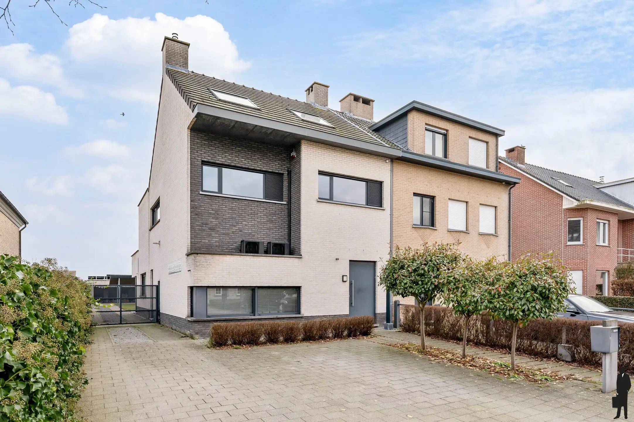 Instapklare, energiezuinige halfopen woning&nbsp; met ruim bijgebouw (60 m²) te Nieuwmoer- Kalmthout foto {{pictureIndex}}