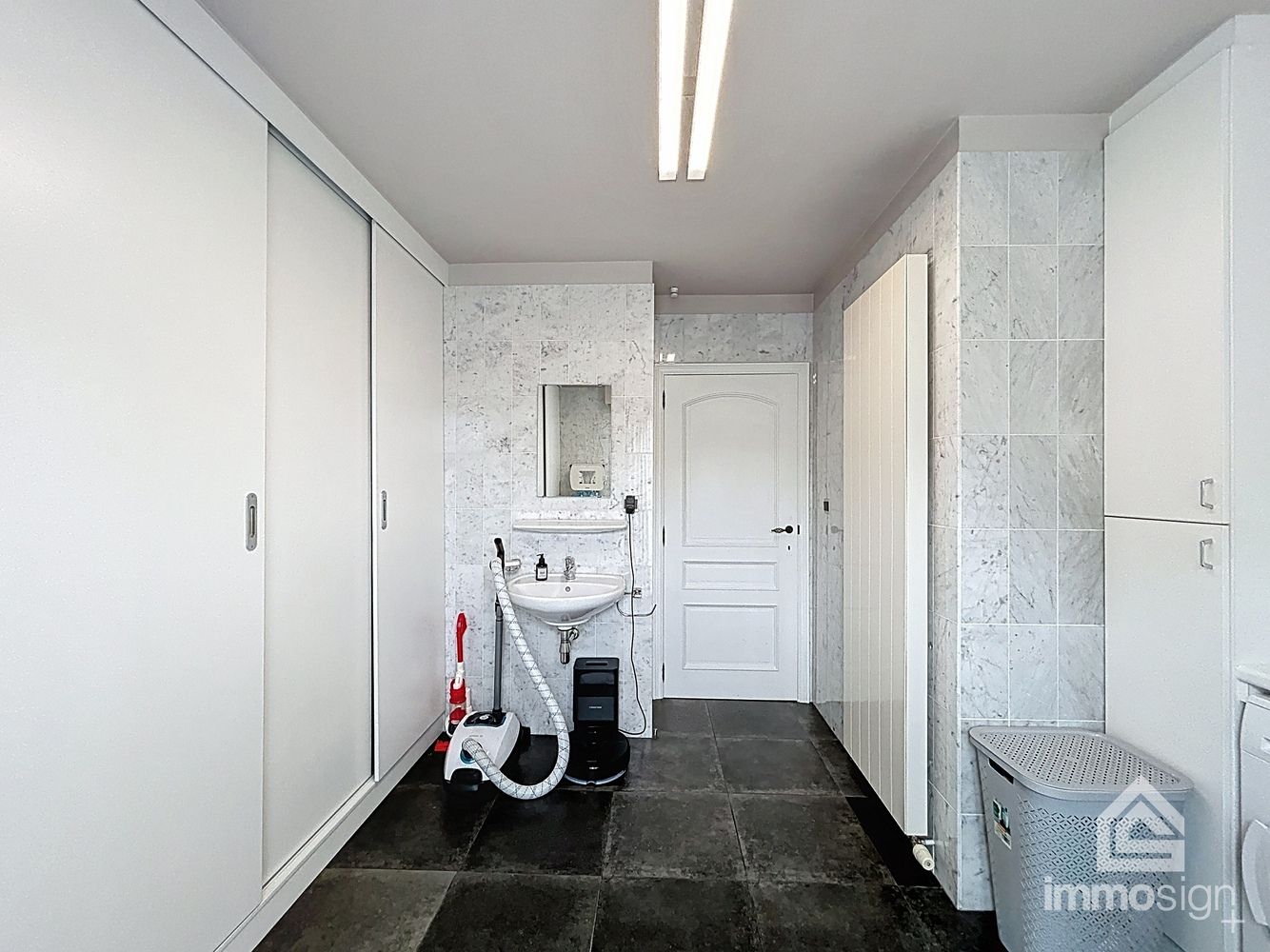 Karaktervol landhuis op 2318 m² in groene, rustige omgeving foto 17