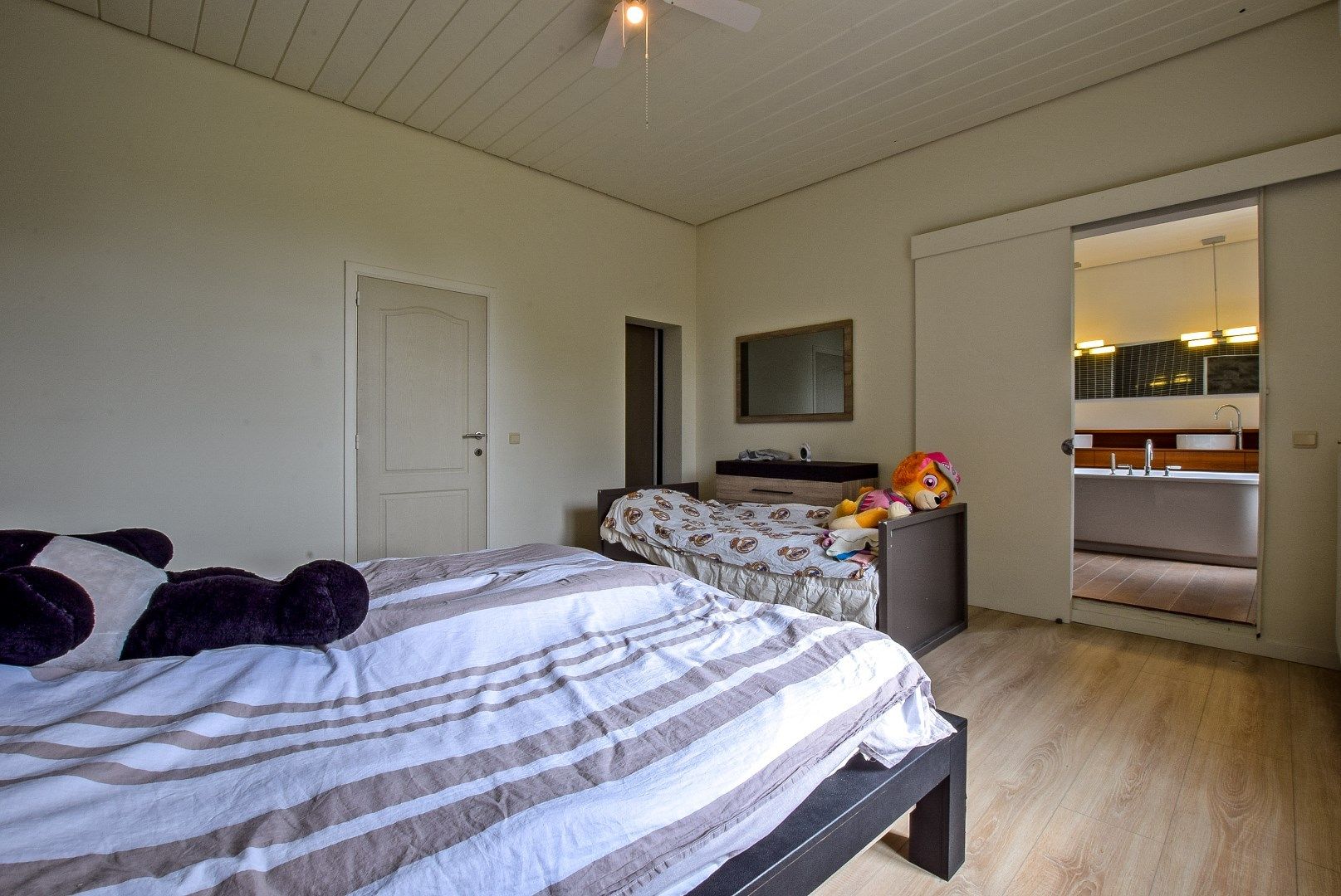 Unieke charmewoning met weide (9.400 m²) in het landelijke Woumen (Diksmuide) foto 15