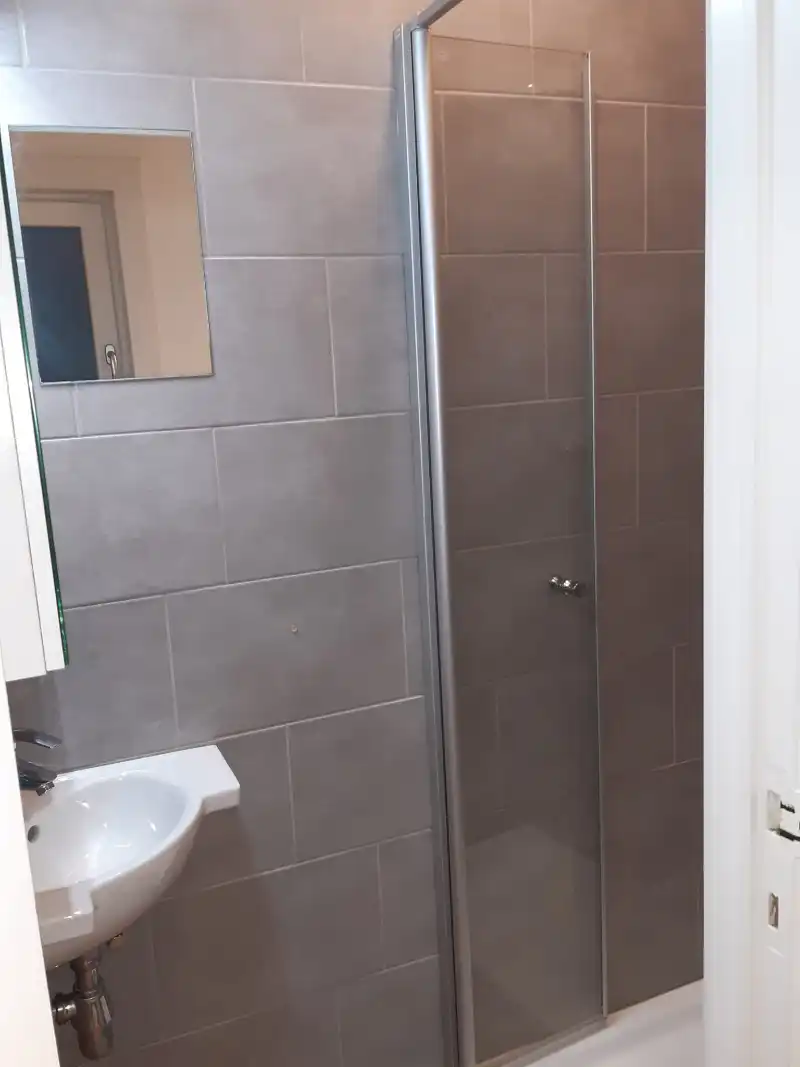 Mooi gerenoveerd 2-slaapkamer-appartement  met zeezicht. foto 21