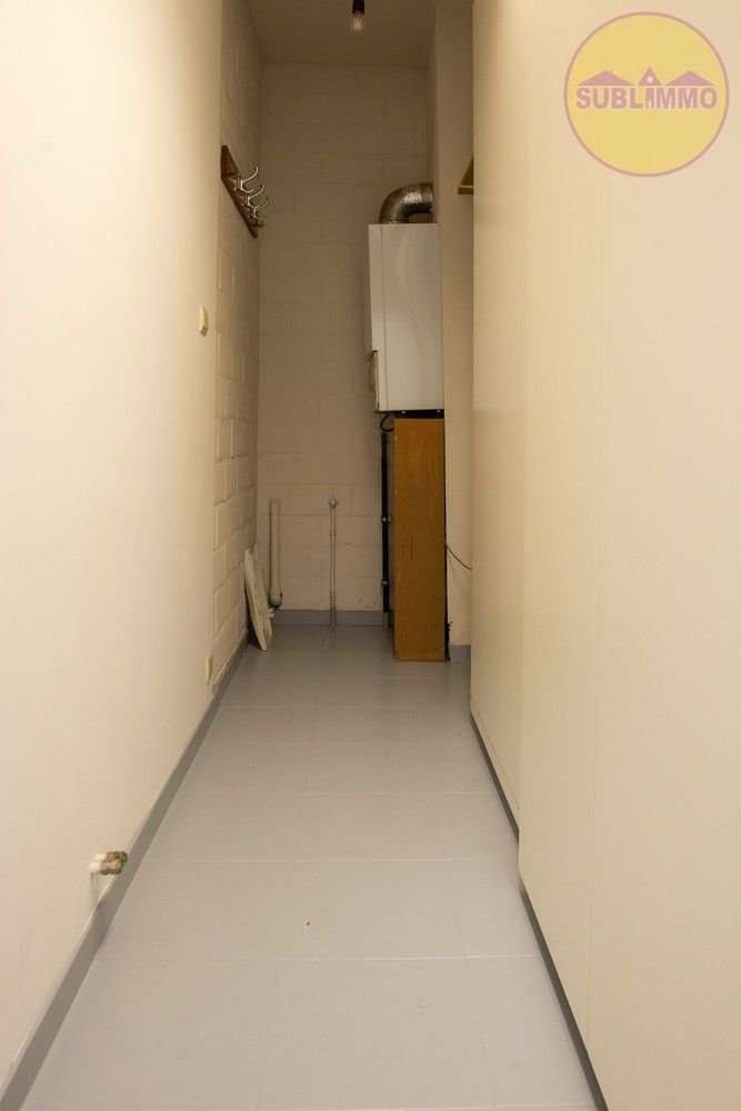 Ruime woning met afzonderlijk appartement op een perceel van 858 m² in Mol. foto 21