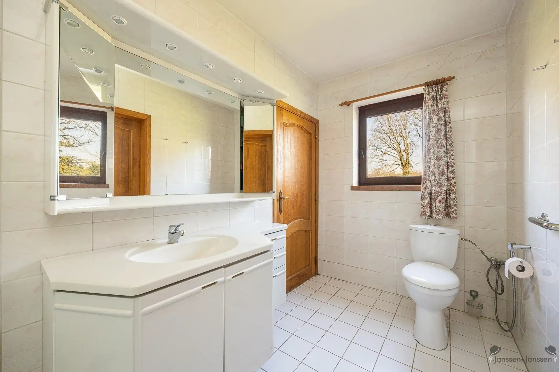 Charmant landhuis op perceel van 2230m² met prachtige vergezichten foto 16